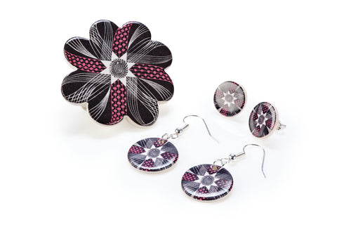 Eric Ravilious 'Rosette' ceramic jewellery - pink